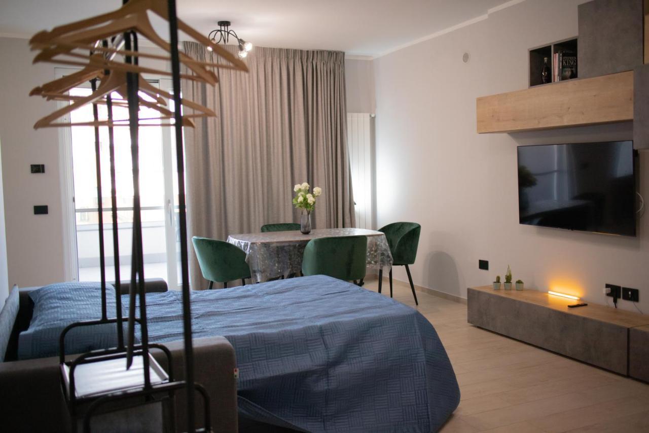 Apartment E-twelve *